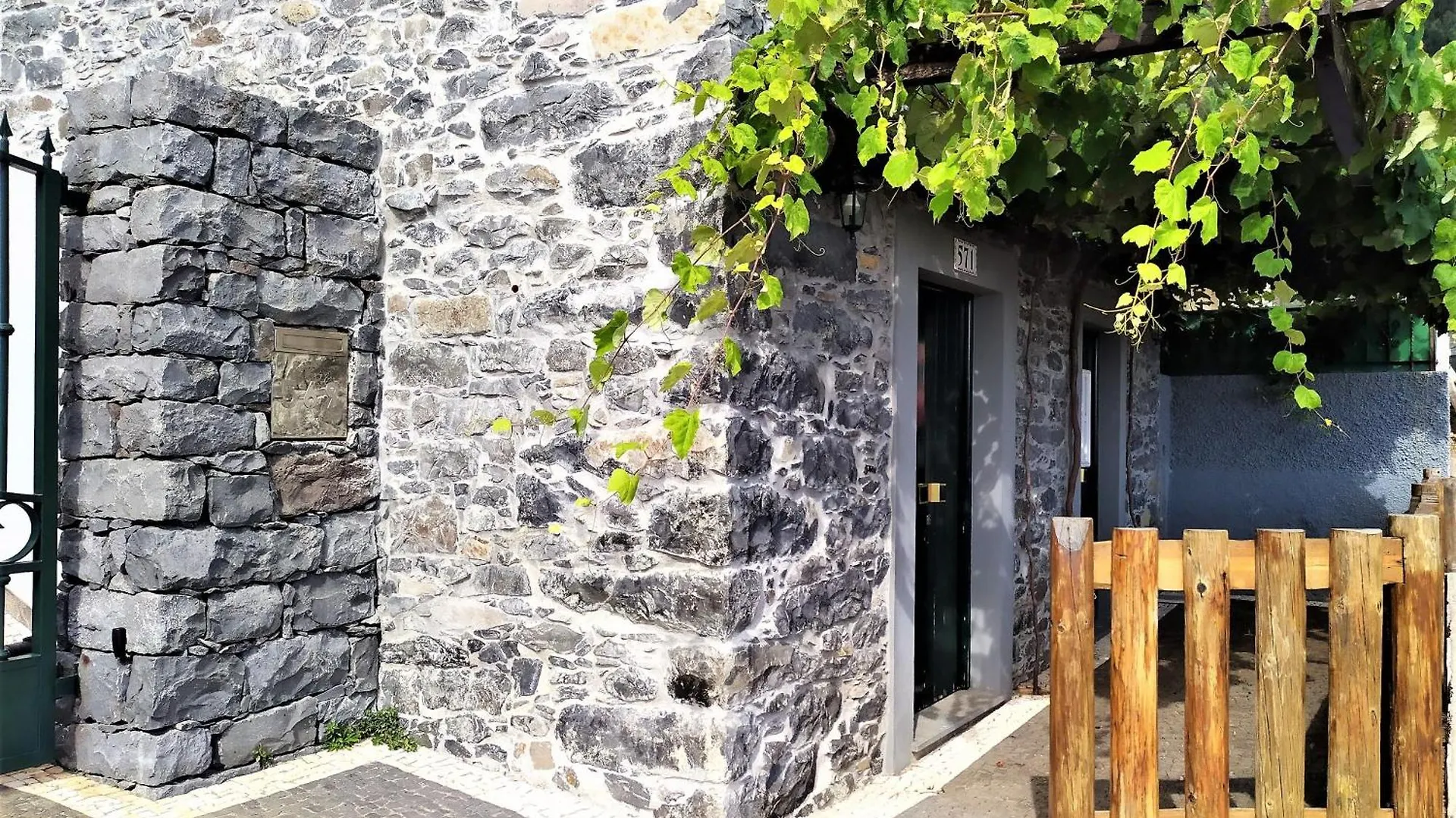 Ferienhaus Casa Lugar Da Ribeira Mit Dachterrasse Campanario 0*,  Portugal